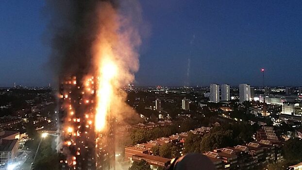 Жертвами пожара в лондонской многоэтажке стали около 70 человек