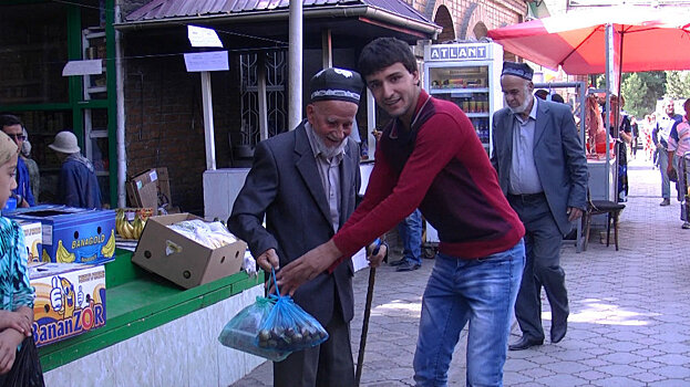 Минтруда РФ готовит договор с Таджикистаном о пенсиях мигрантов