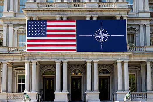 Песков: РФ не знает, как Трамп изменит формат участия США в НАТО