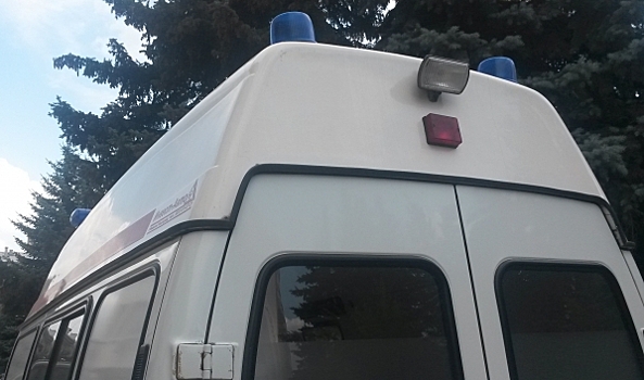 В Воронежской области на трассе М-4 сразу две иномарки сбили пешехода