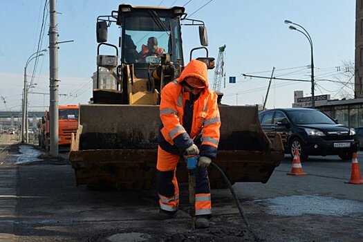 В Москве выделят 8 млрд рублей на ремонт дорог