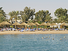 Шарм-эль-Шейх обнесли 36-километровой стеной с колючей проволокой