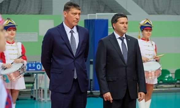 Ямальцы уступили болгарам на старте Кубка губернатора Ямала по волейболу