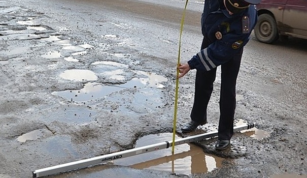 За качеством асфальта на дорогах будет следить Госавтоинспеция