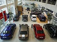 Продажи новых машин начали падать