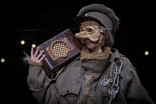 В каких театрах Москвы можно посмотреть "Недоросля" и "Евгения Онегина"