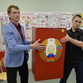Наблюдатели из России будут работать на выборах президента Белоруссии в составе миссии СНГ