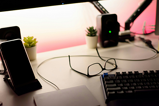 Госдума запретила автоматически списывать деньги за цифровые подписки с удаленных карт