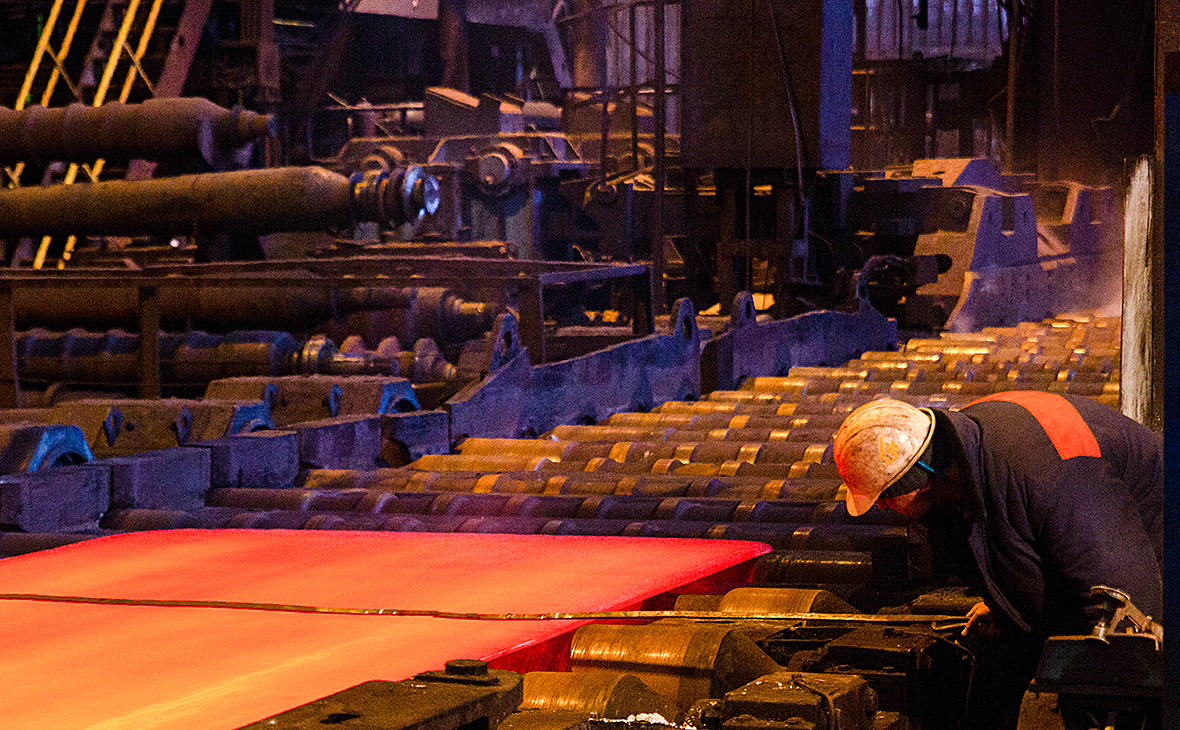 В России рухнули цены на сталь