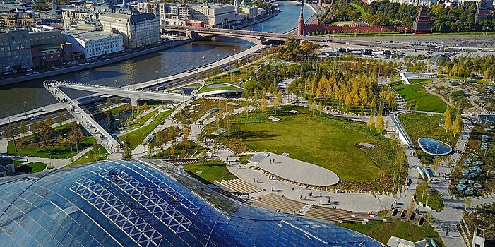 Природный урбанизм «Зарядья» и кольца Сколтеха: архитектура будущего в Москве