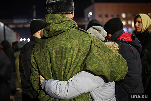 Освобожденные из плена российские военные прибыли в Москву