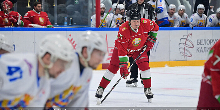 Хоккейная команда Лукашенко обыграла сборную Минской области в матче любительского турнира
