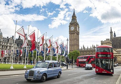Британского депутата наказали за резкое высказывание о вакцинах