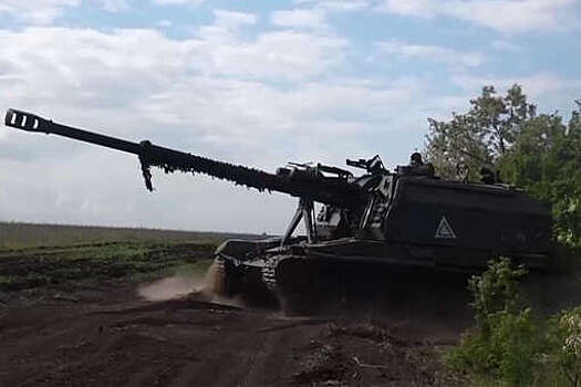 МО РФ показало кадры боевой работы артиллерийских расчетов в Курской области