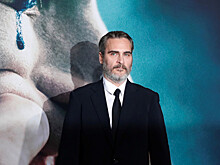 Хоакину Фениксу — 45