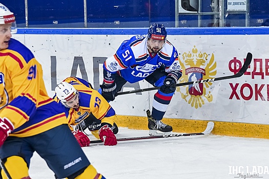 Шестая победа подряд: тольяттинская хоккейная «Лада» обыграла «Химик»