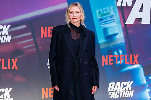 Актриса Кэмерон Диас появилась на прогулке с дочерью