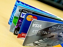 Избавление от наличных: россияне массово отказываются от бумажных денег