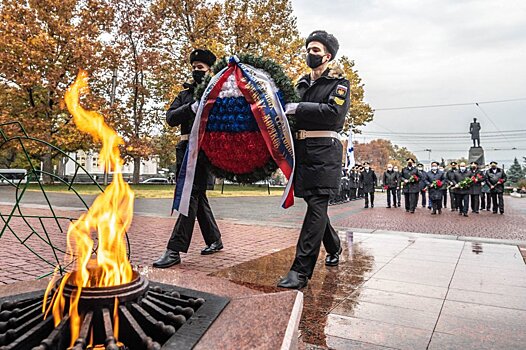 В День Неизвестного солдата в Севастополе почтили память погибших бойцов