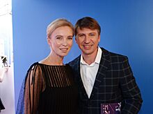 «Что делать с сединой?»: 40-летний Алексей Ягудин признался, что боится намечающейся лысины