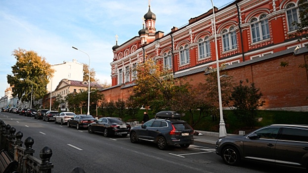 Парковка на всех улицах Москвы будет бесплатной 4 ноября