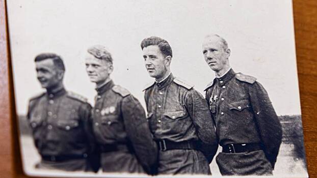 Реликвии летчика – Героя Советского Союза передали в дар Музею Победы