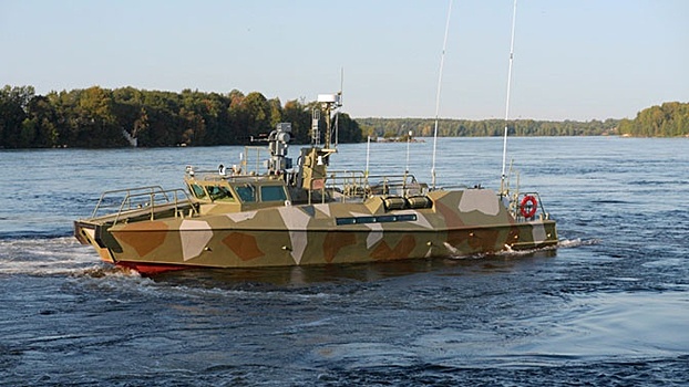 Быстроходный и маневренный патрульный катер «Раптор» принят в состав ВМФ