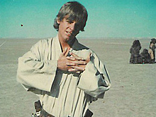 Опубликована самая первая фотография Люка Скайуокера