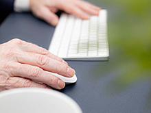 Старшее поколение стало активно осваивать нейросети