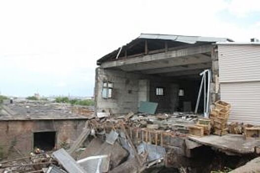 Обрушенное в Красноярске здание демонтируют