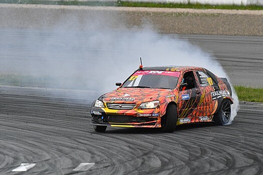 Автоэксперт Васильев рассказал, что делать водителю в случае заноса машины