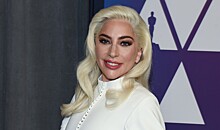 Леди Гага напугала поклонников изменившимся лицом на ланче номинантов на «Оскар»