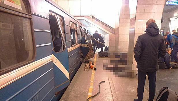 В МЧС сообщили, в каком вагоне метро в Петербурге произошел взрыв