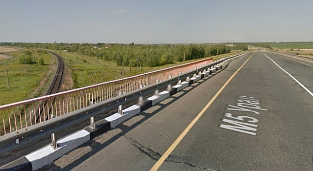 Под Сызранью на мосту на трассе М5 "Урал" ввели реверсивное движение