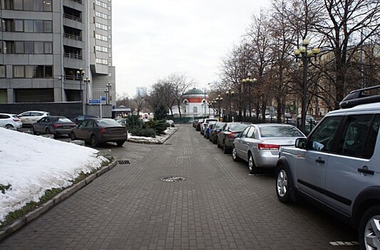 Сбой в реестре лишил москвичей бесплатной парковки возле своих домов