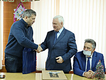 Глава Дзержинска Иван Носков поздравил ветеранов с наступающим Новым годом