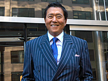 Автор бестселлера «Богатый папа, бедный папа» задолжал более миллиарда долларов