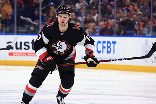 Нападающий «Баффало» Норрис выменял себе игровой номер за две сумки Louis Vuitton