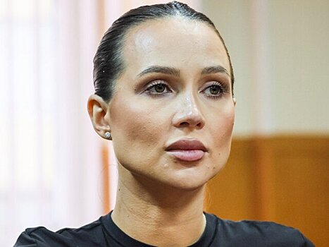 Суд отказался возвращать изъятые украшения блогера Лерчек