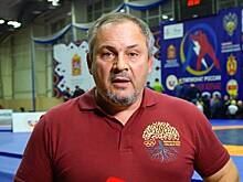 Отстраненный комментатор извинился за слова о «шмарах»
