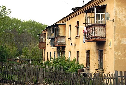 Текслер: Миллиарда рублей на расселение из аварийного жилья требуемыми темпами не хватает