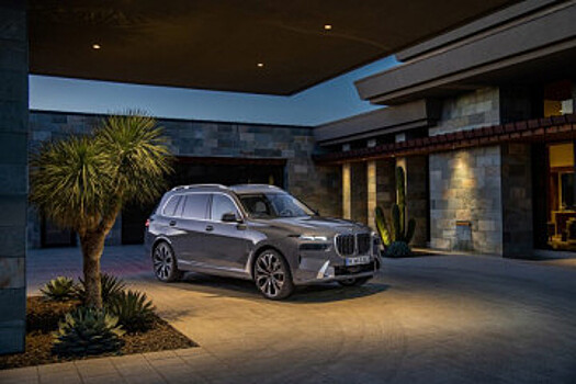 BMW демонстрирует 2023 M3 Touring, i7 и X7 LCI в Цюрихе