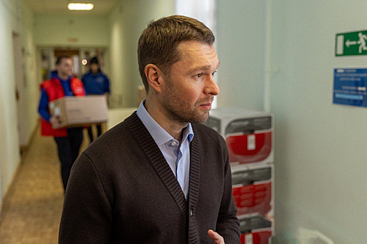 Екатеринбургский депутат Вихарев помог больнице с оборудованием