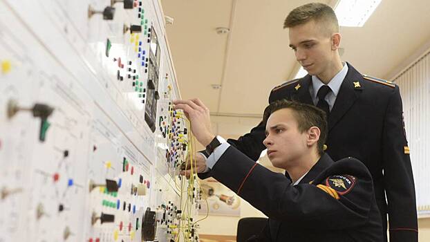 Курсантов учат защите персональных данных