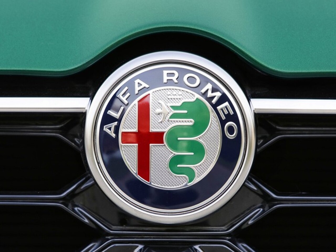 Alfa Romeo готовит большую новинку: автомобиль доберётся до США - Рамблер/ авто