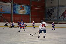 В Балашихе играли в хоккей ФСИН с ФСО