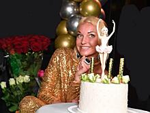 Волочкова уверена, что 23 февраля — это ее праздник