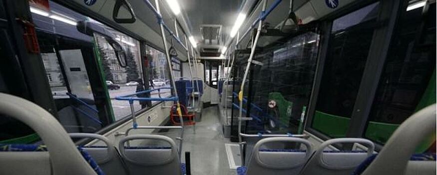 В новых автобусах Екатеринбурга введут бесконтактную оплату проезда