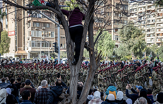 В Дамаске при праздновании годовщины смены власти пострадали сотни человек