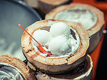 Диетолог рассказал об опасности поедания мороженого в жару